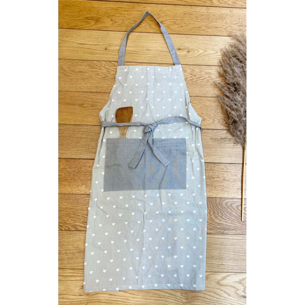 apron-with-grey-heart-design-4