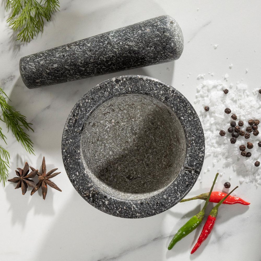 granite-pestle-and-mortar-3