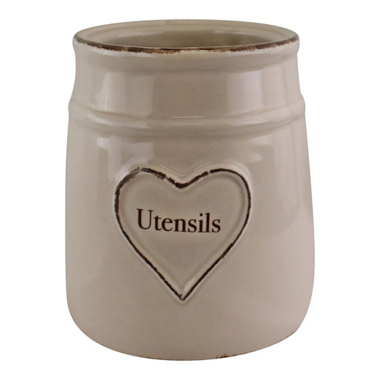 utensils-holder-with-heart-design