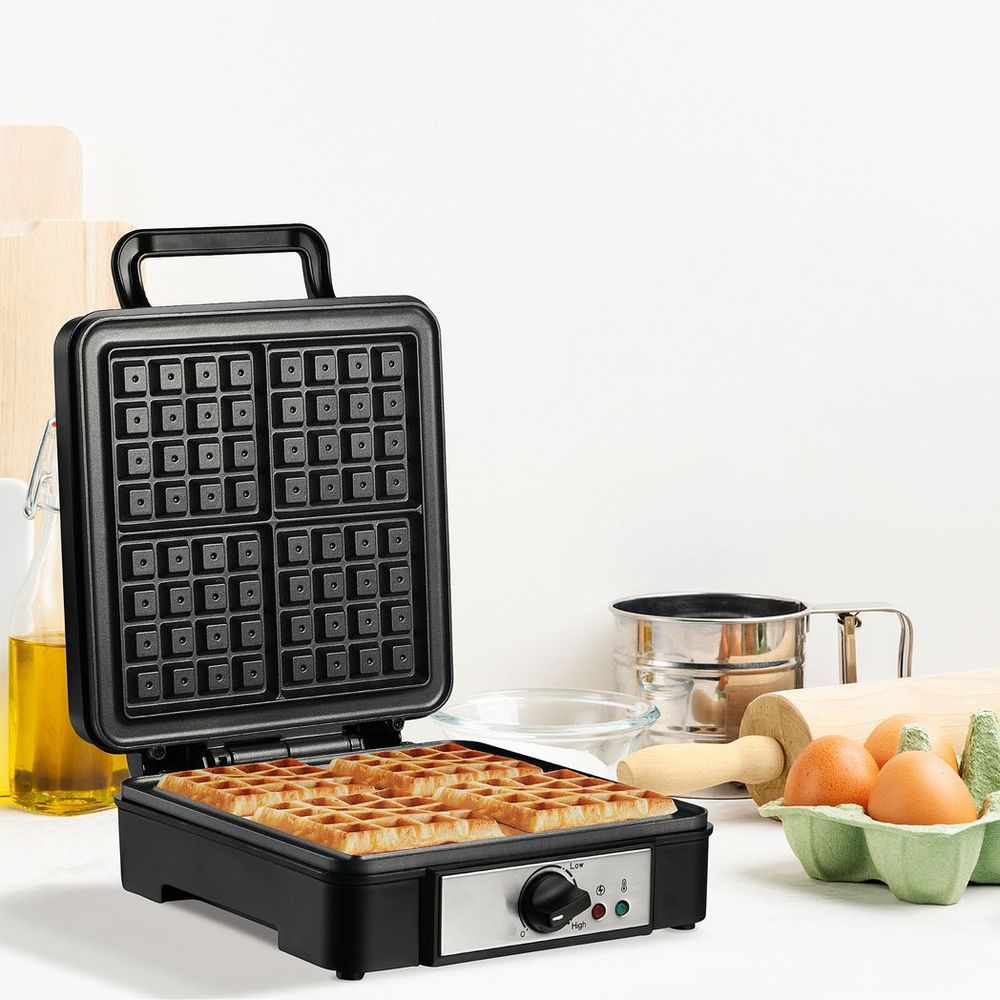 waffle-maker-black-2