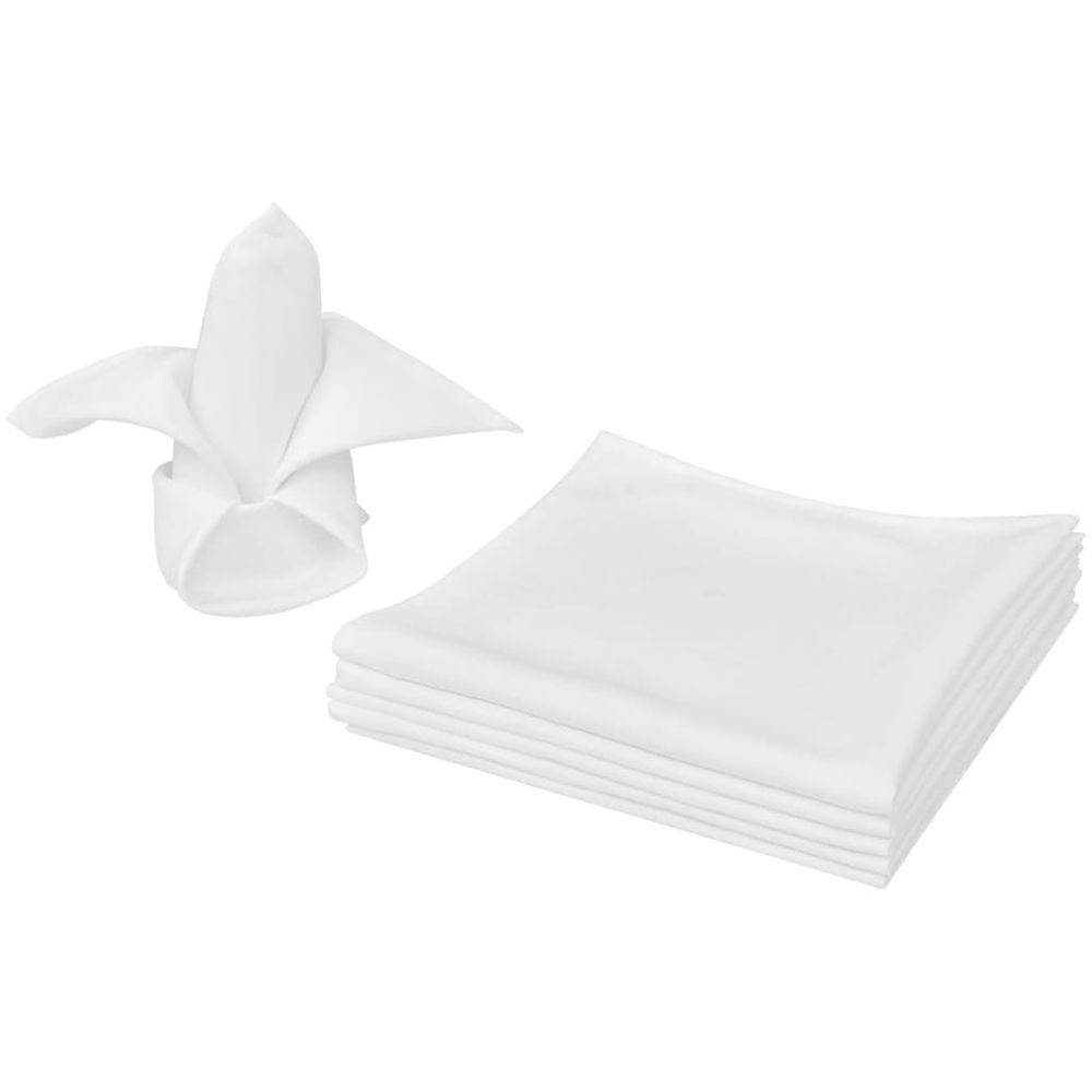 white-napkins-set